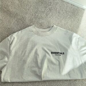 Fear of God Essentials Tee 'Light
Oatmeal' M